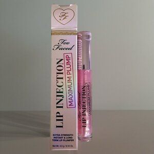 Too Faced Lip Injection Maximum Plump – Extra Strength Lip Plumper